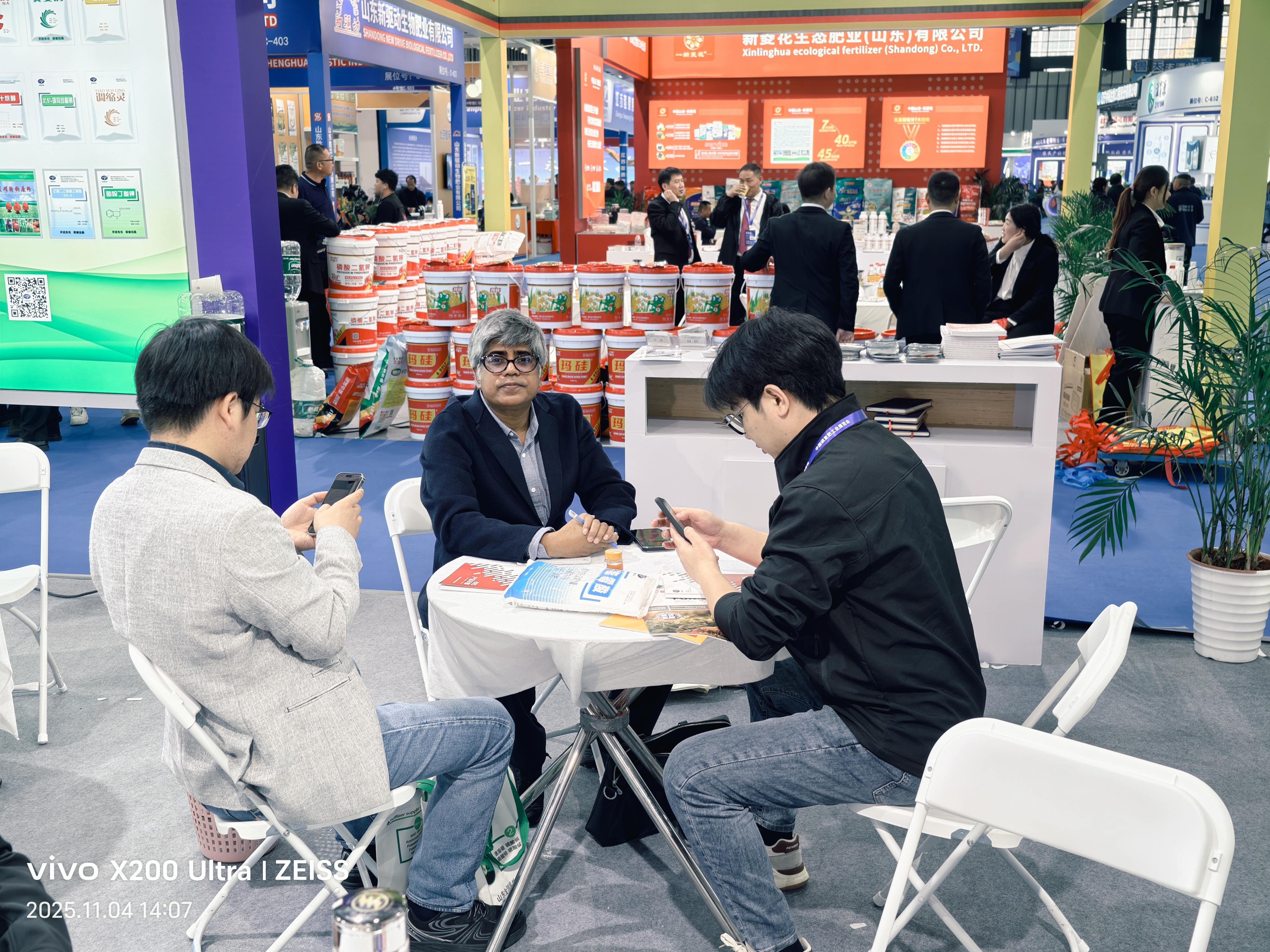 闪耀金陵——聚力磷复肥行业盛会,共启农化创新新篇(图4) 闪耀金陵——聚力磷复肥行业盛会,共启农化创新新篇(图4)